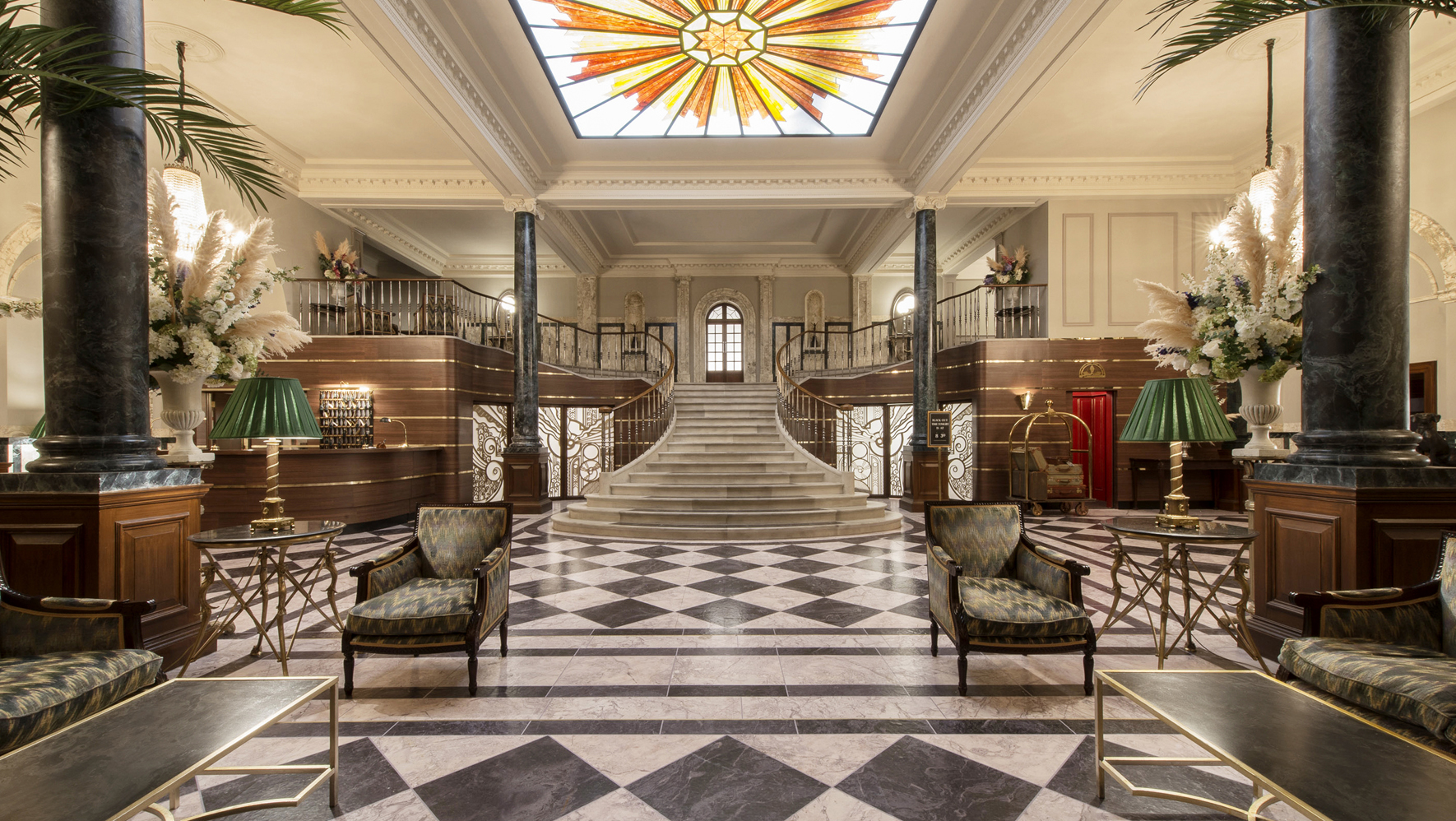 halcyon hotel lobby