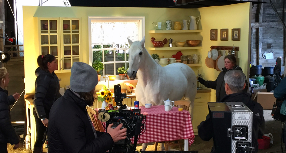 Commercials — frame 9