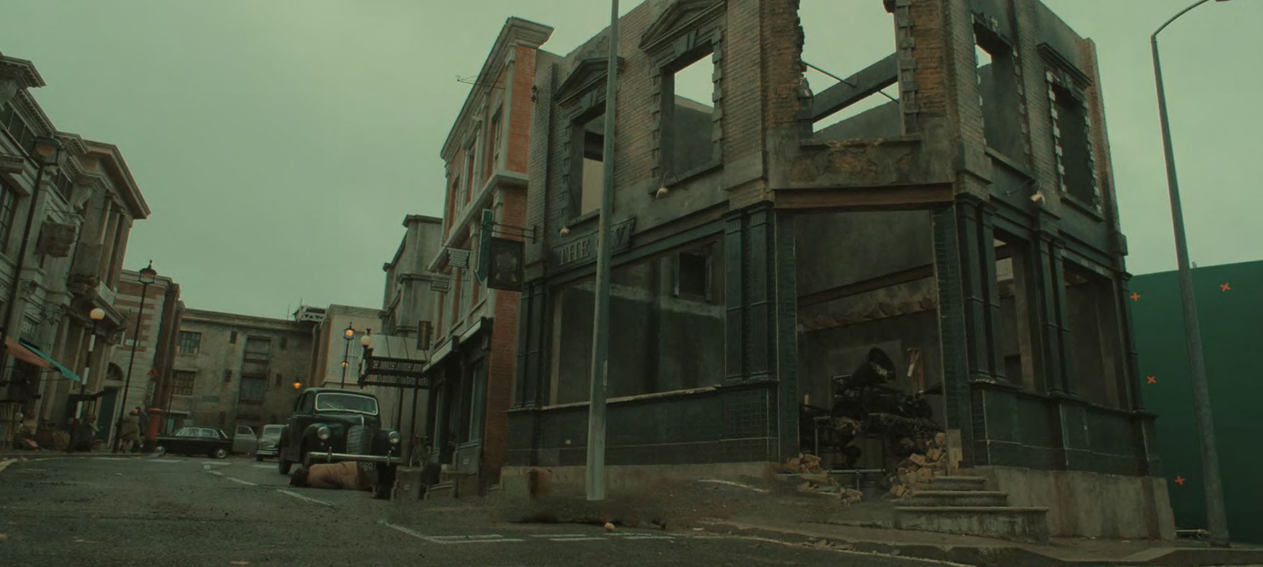 Pennyworth S2 & S3 — frame 4